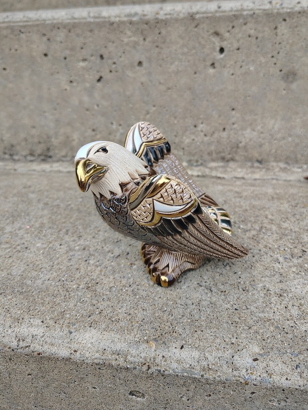 De Rosa Rinconada Bald Eagle Figurine Gold Platinum Ceramic Sculpture Uruguay